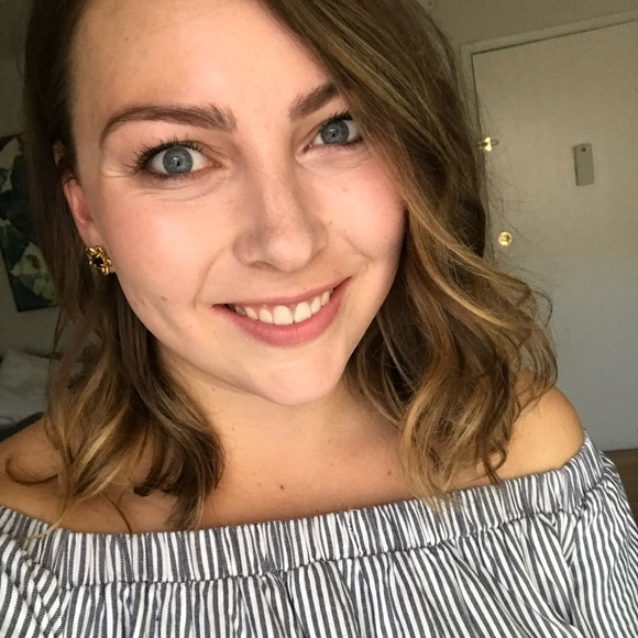 Meet your Posher, Jennifer - Picture 1 of 1